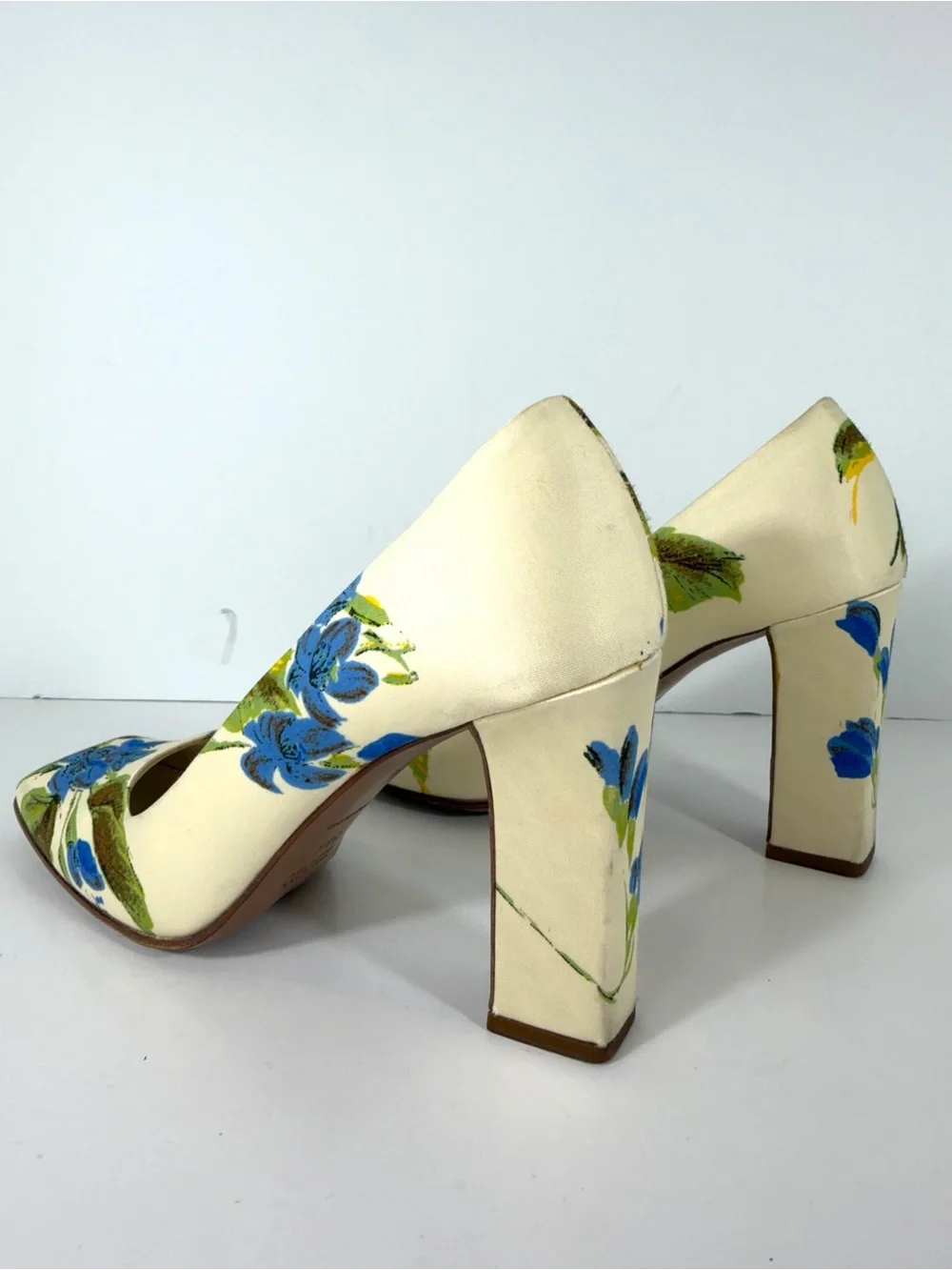 Vintage Prada Floral Print Satin Block Heel Pumps - Cream, Size 38.5 (US 8.5) - Picture 8 of 14